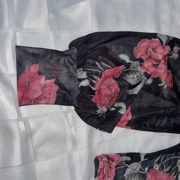 🎉 Bundle Deal: 4 for $20! 🎉 sheer floral top M - Picture 3 of 7